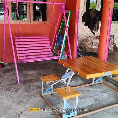 Homestay D' Tengah Bandar กัวลา รอมปิน ภายนอก รูปภาพ
