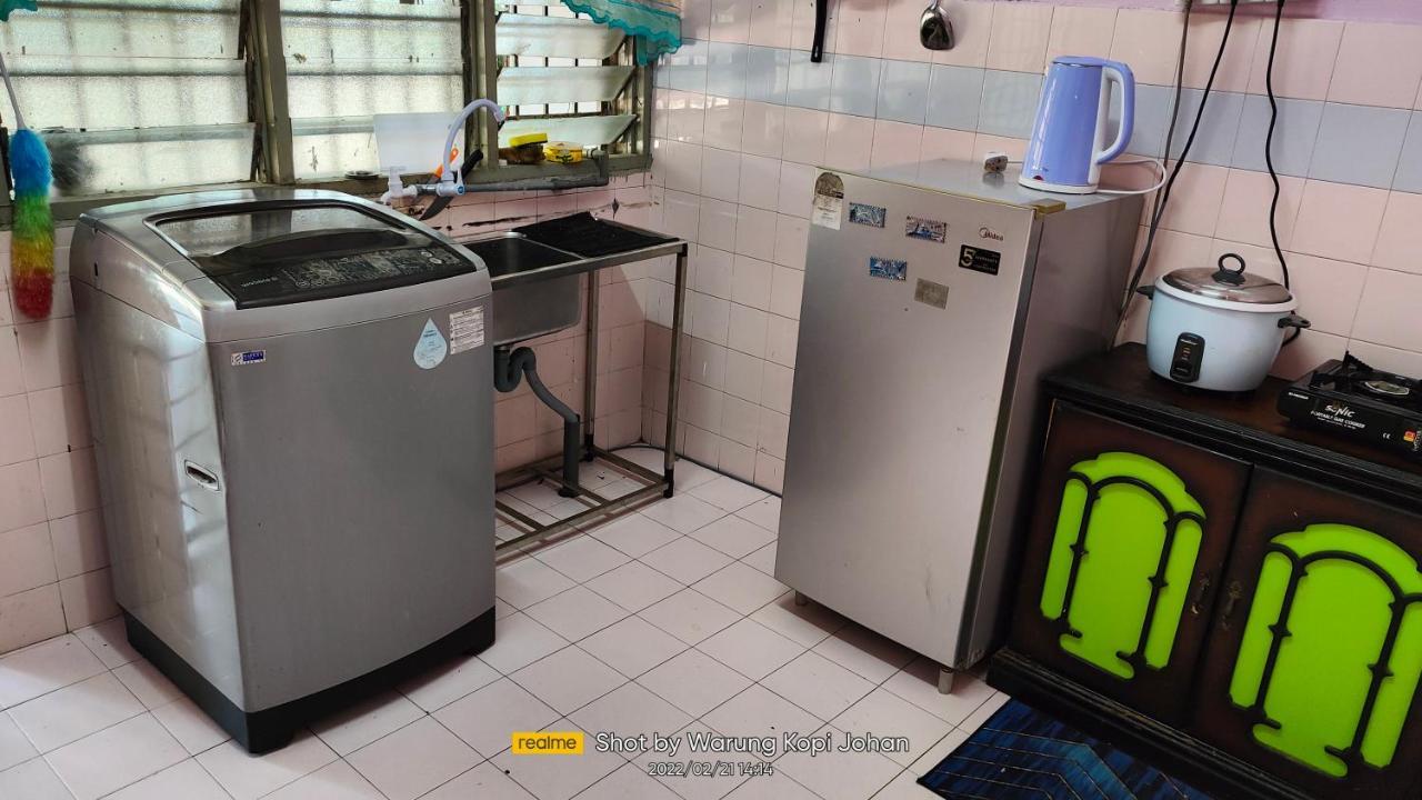 Homestay D' Tengah Bandar กัวลา รอมปิน ภายนอก รูปภาพ
