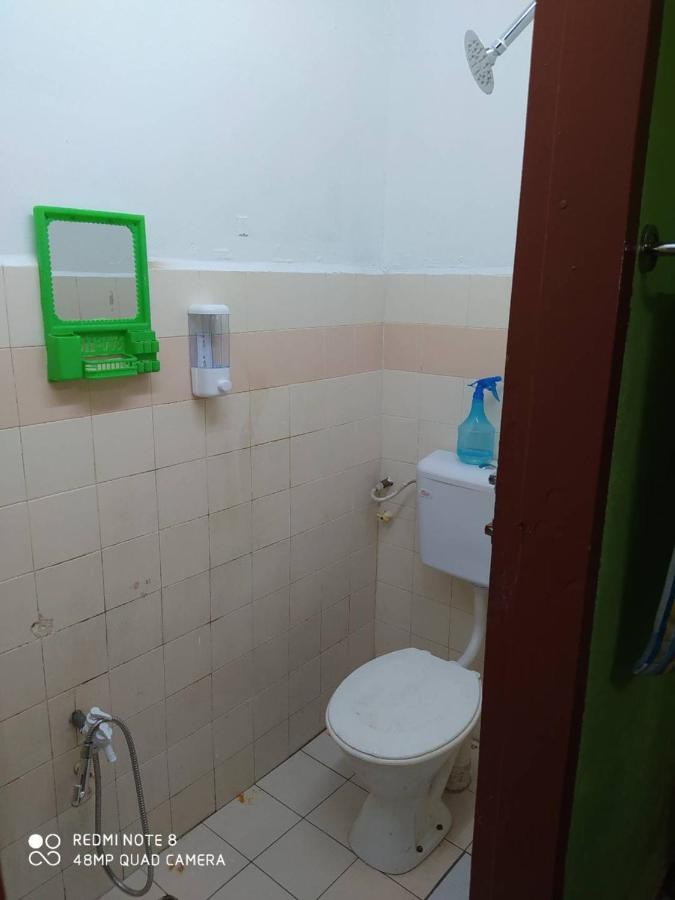 Homestay D' Tengah Bandar กัวลา รอมปิน ภายนอก รูปภาพ