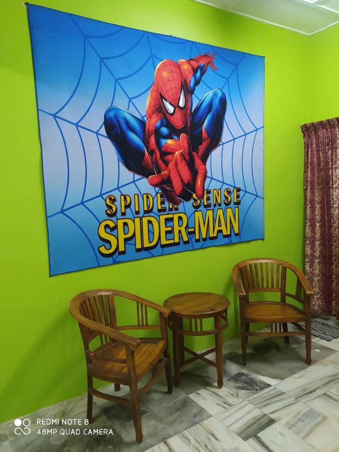 Homestay D' Tengah Bandar กัวลา รอมปิน ภายนอก รูปภาพ